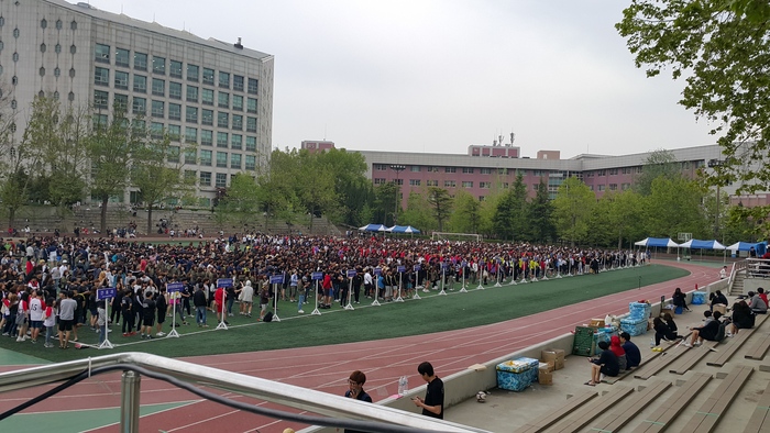 2015학년도 컴퓨터정보과 학교 체육대회 사진입니다.